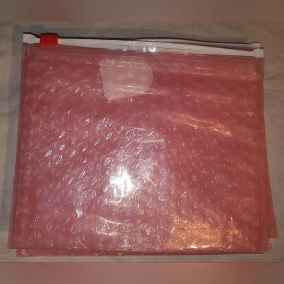 7 Glossier Pink Makeup Bags and 12 Glossier Stickers New Never Used - Picture 3 of 9